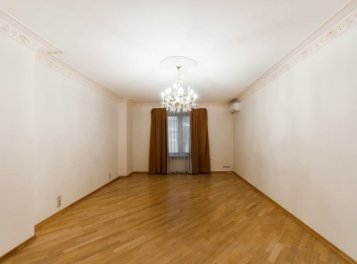 4 Комнаты, Городская, Продажа, Улица Мосфильмовская, Listing ID 1996, Москва, Россия,