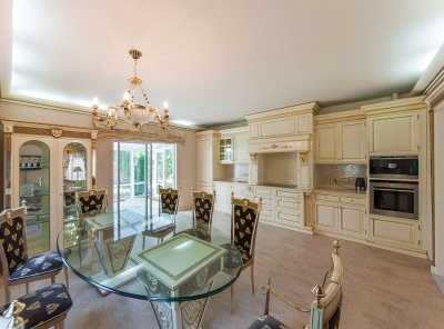 4 Bedrooms, Загородная, Продажа, Listing ID 2495, Московская область, Россия,