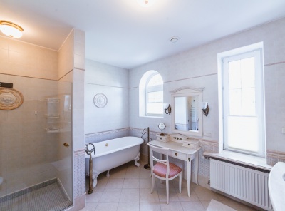 4 Bedrooms, Загородная, Продажа, Listing ID 2702, Московская область, Россия,