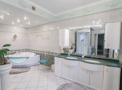8 Комнаты, Городская, Продажа, Улица Нежинская, Listing ID 3718, Москва, Россия,