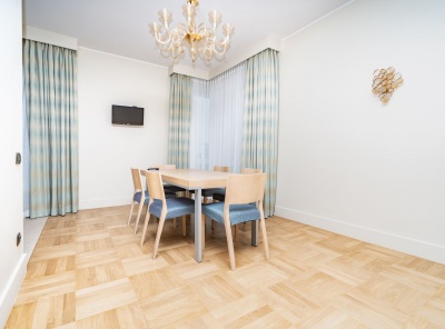 4 Комнаты, Городская, Аренда, Улица Мосфильмовская, Listing ID 3911, Москва, Россия,