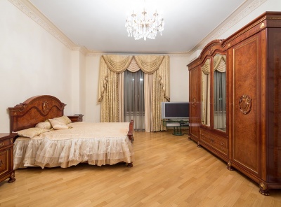 4 Комнаты, Городская, Продажа, Улица Мосфильмовская, Listing ID 3923, Москва, Россия,