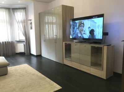 2 Комнаты, Городская, Продажа, Ломоносовский проспект, Listing ID 3992, Москва, Россия,