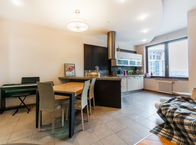 3 Комнаты, Городская, Продажа, Улица Мосфильмовская, Listing ID 4102, Москва, Россия,