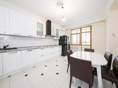 4 Комнаты, Городская, Продажа, Ломоносовский проспект, Listing ID 4120, Москва, Россия,
