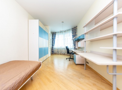 4 Комнаты, Городская, Аренда, Ленинский проспект, Listing ID 4320, Москва, Россия,