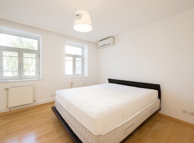 4 Комнаты, Городская, Аренда, Последний переулок, Listing ID 4390, Москва, Россия,