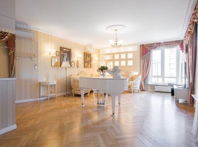 4 Комнаты, Городская, Аренда, Улица Мосфильмовская, Listing ID 4612, Москва, Россия,