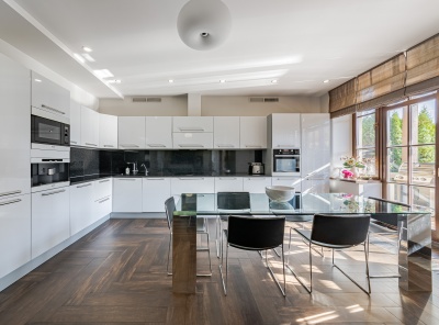 4 Bedrooms, Загородная, Продажа, Listing ID 4945, Московская область, Россия,