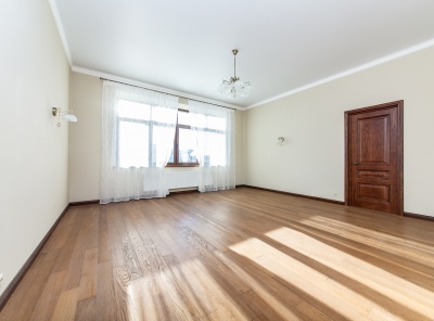 4 Bedrooms, Загородная, Продажа, Listing ID 4973, Московская область, Россия,