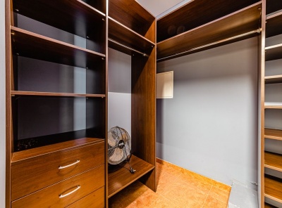 3 Комнаты, Городская, Продажа, Улица Мосфильмовская, Listing ID 5676, Москва, Россия,