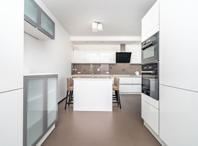 4 Комнаты, Городская, Аренда, Ломоносовский проспект, Listing ID 6243, Москва, Россия,