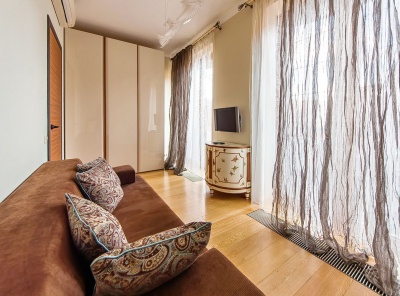 4 Комнаты, Городская, Аренда, Бутиковский переулок, Listing ID 1548, Москва, Россия,