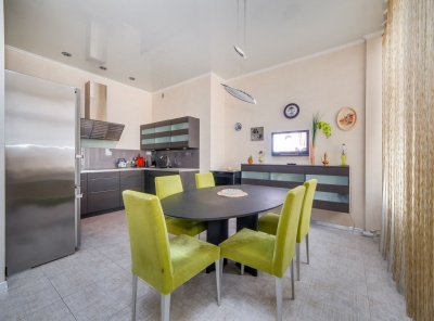 3 Комнаты, Городская, Аренда, Озерковская набережная, Listing ID 1559, Москва, Россия,