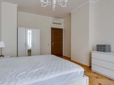 4 Комнаты, Городская, Аренда, Ломоносовский проспект, Listing ID 6817, Москва, Россия,