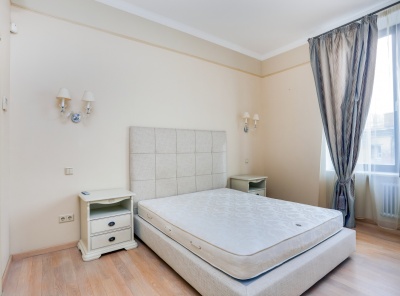 3 Комнаты, Городская, Аренда, Бутиковский переулок, Listing ID 1781, Москва, Россия,